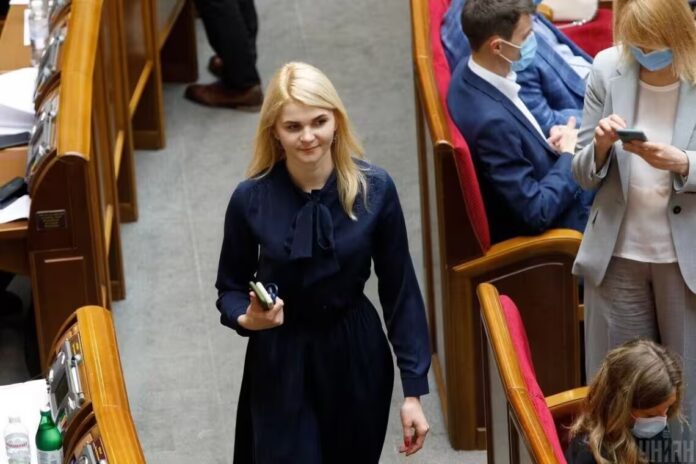 Анна Колісник Анна Колісник